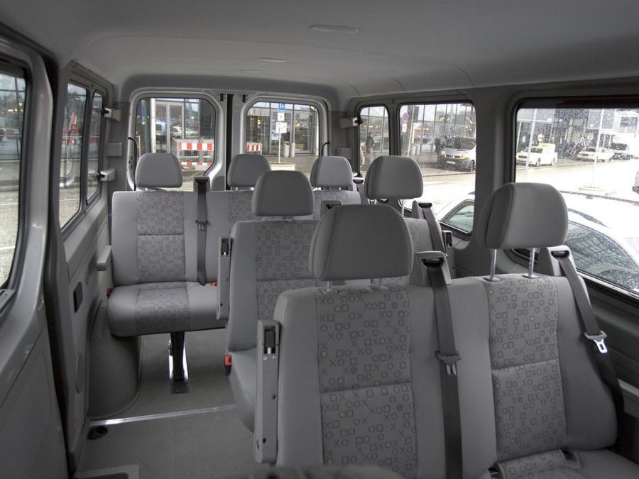  Volkswagen Crafter High Roof Bus 2006 года  (фото 4 из 7)